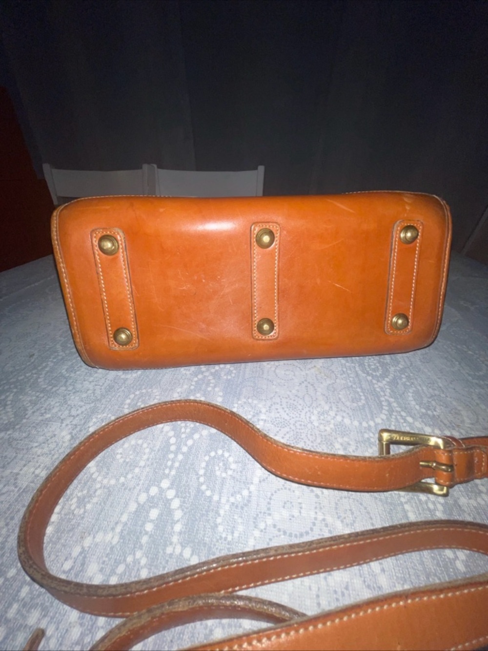 Vintage Dooney & Bourke AWL Green Tan Leather Crossbody Handle - Picture 7 of 17